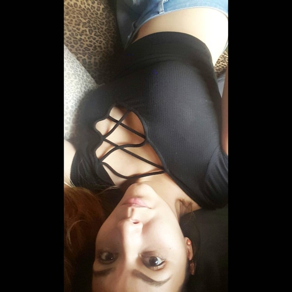 Meet your Posher, Edith - Picture 1 of 1